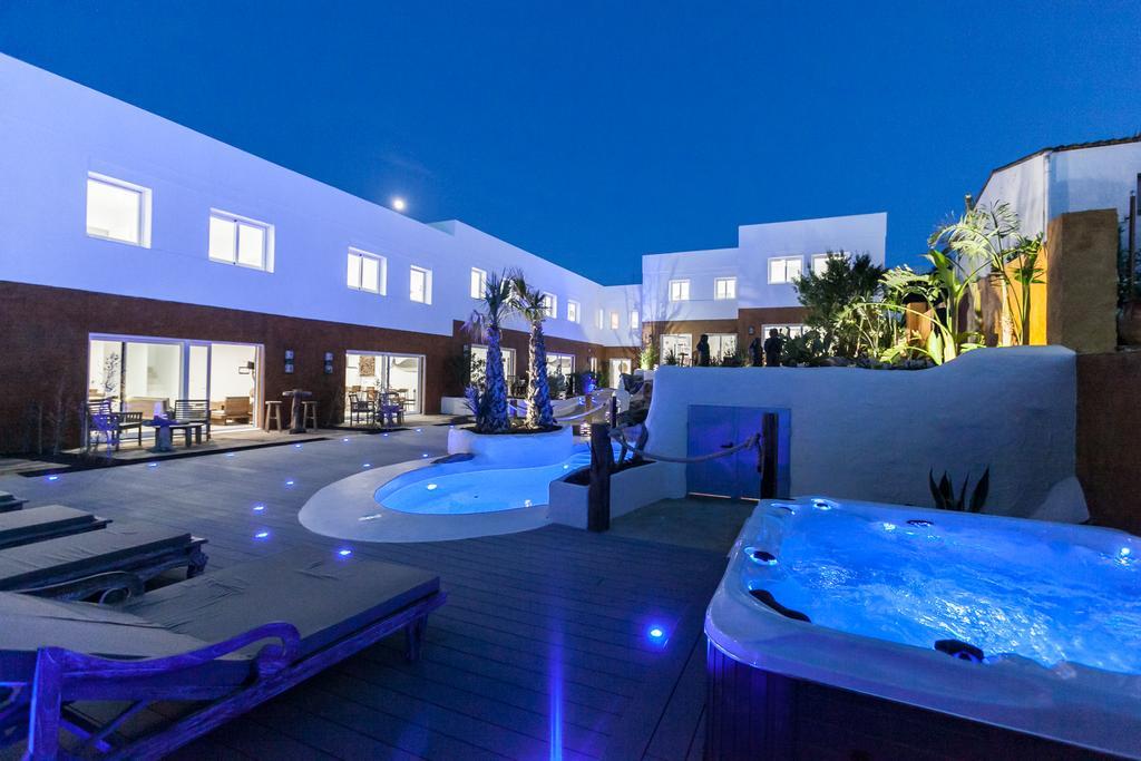 Vista Roses Mar - Villas Batik Eksteriør bilde