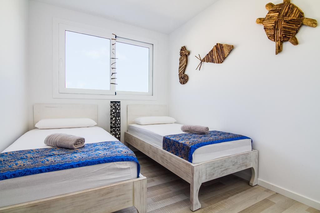Vista Roses Mar - Villas Batik Eksteriør bilde