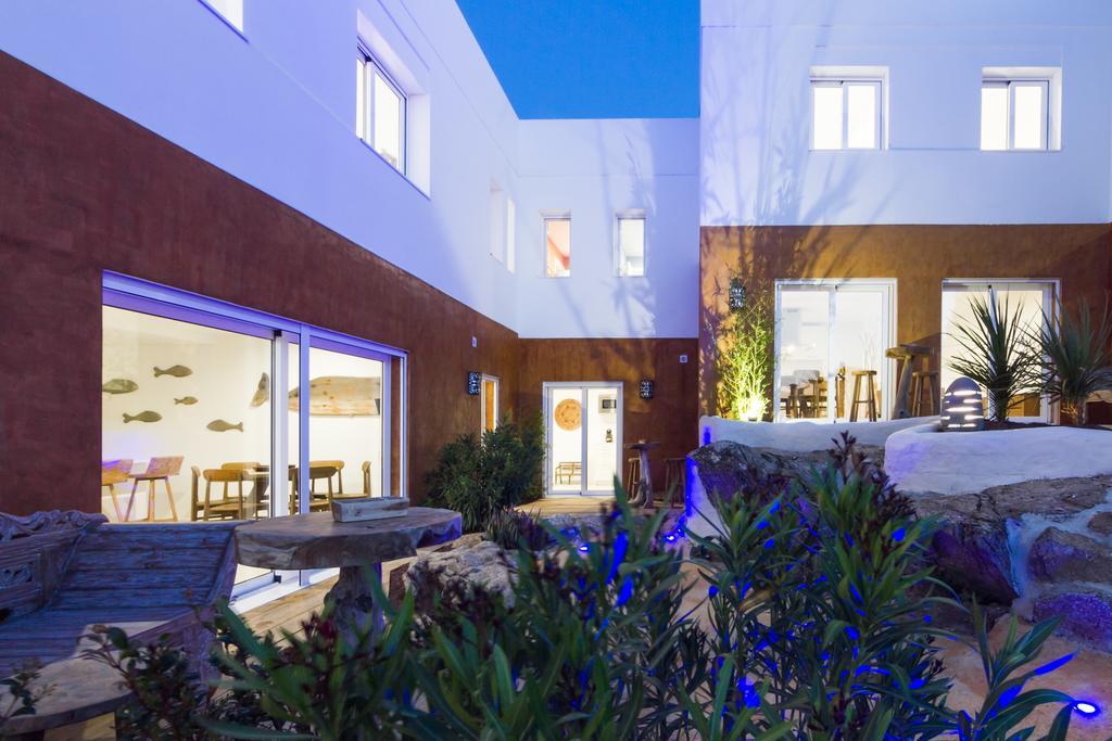 Vista Roses Mar - Villas Batik Eksteriør bilde